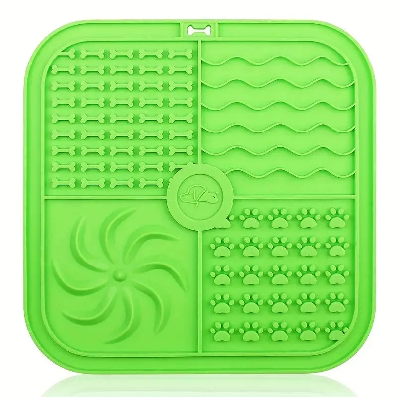 Silicone Slow Feeder Mat for Dogs – Lick Pad & Bathing Distraction Plate