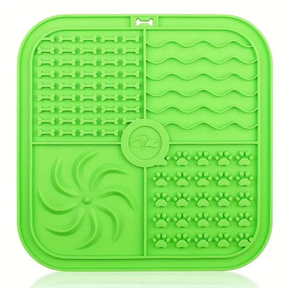 Silicone Slow Feeder Mat for Dogs – Lick Pad & Bathing Distraction Plate