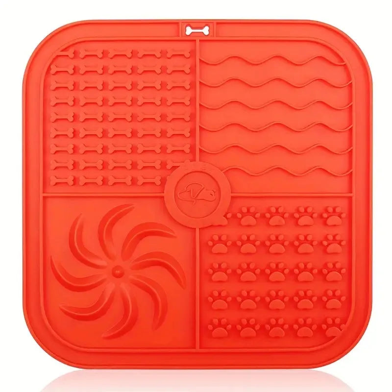 Silicone Slow Feeder Mat for Dogs – Lick Pad & Bathing Distraction Plate