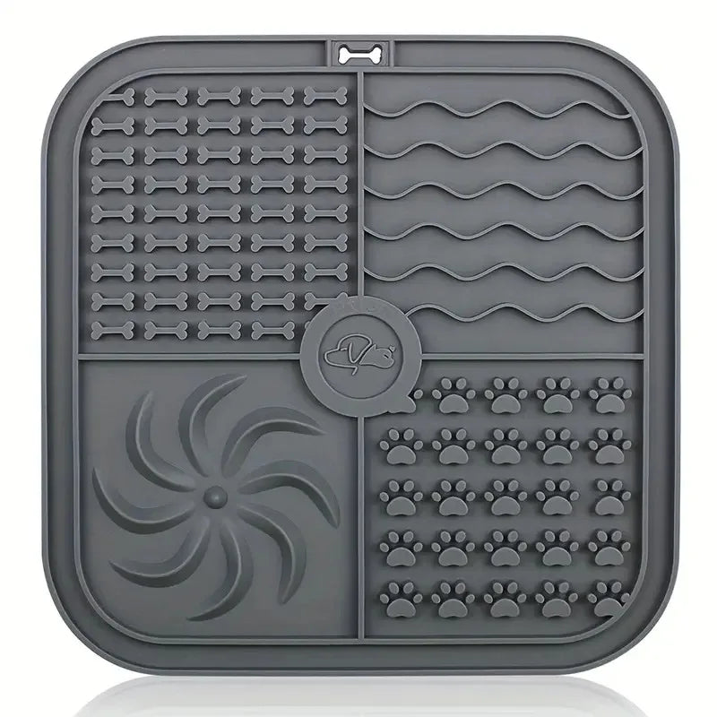 Silicone Slow Feeder Mat for Dogs – Lick Pad & Bathing Distraction Plate